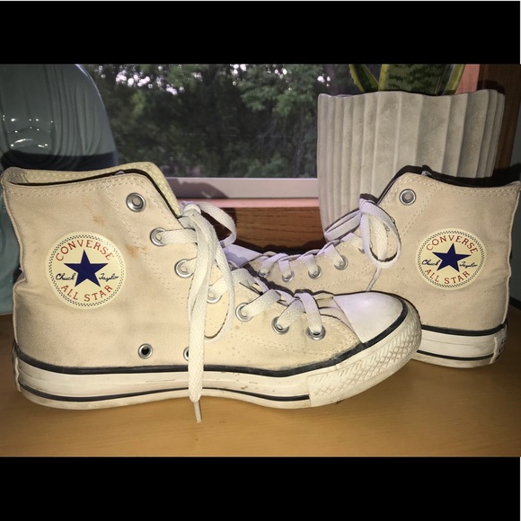 Converse Shoes - Off-White/Cream High Top Converse